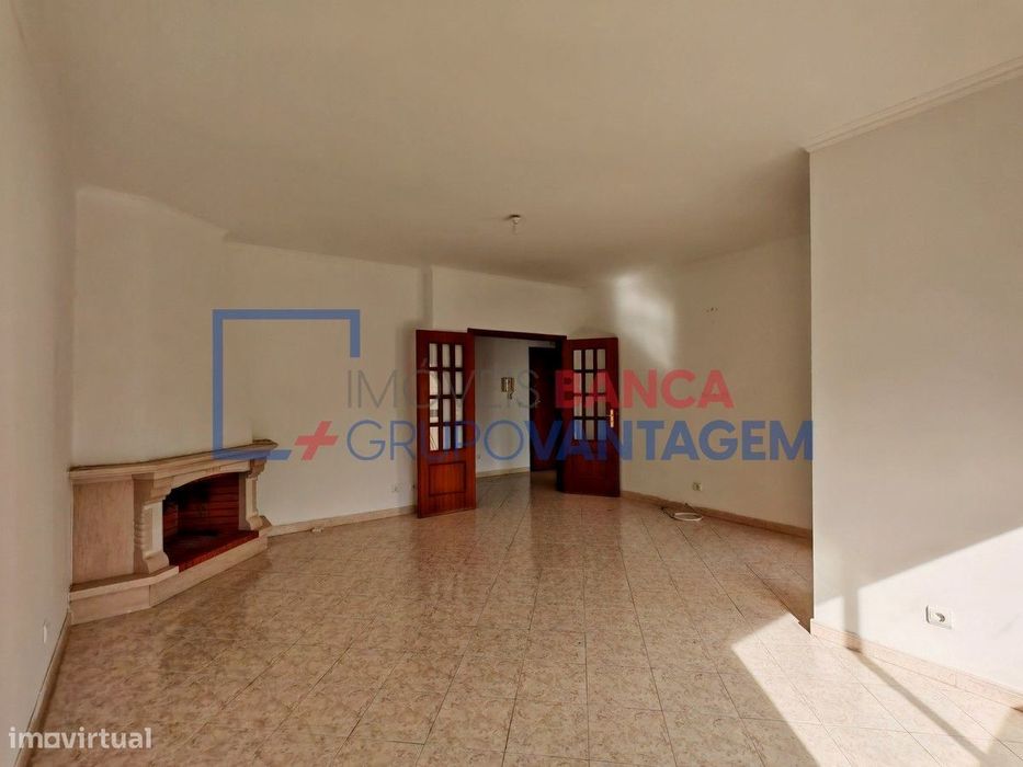 Apartamento T4 Santarém — União de Freguesias da cidade de Santarém, Santarém