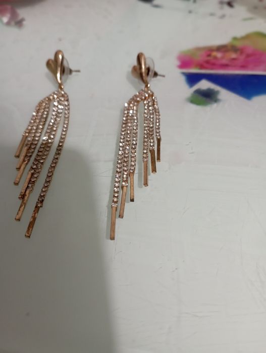 Brincos em bom estado