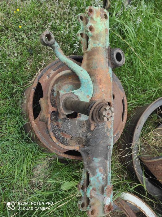 юмз-6  ось передний   цапфи