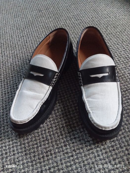 Męskie  Loafersy penny z  czarno-białej skóry brytyjskiej firmy ASOS r. 42