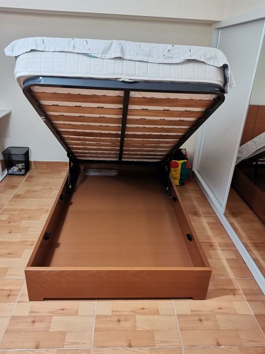 Cama em Madeira com Arrumação – Cor Cerejeira