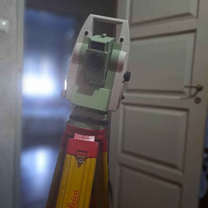 Tripé para estação total