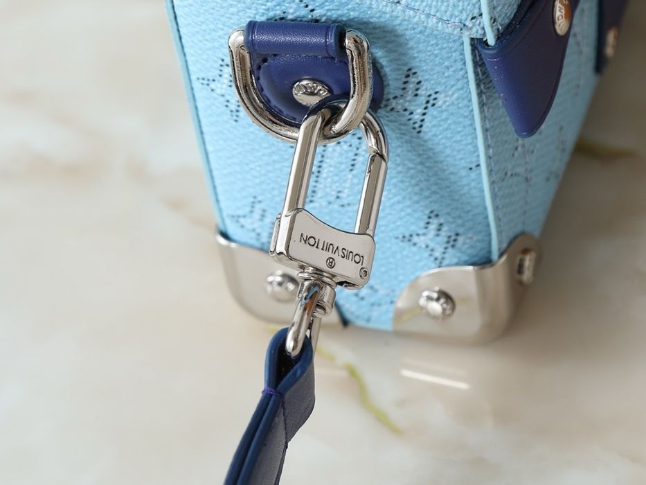 Сумка мужская унисекс Louis Vuitton Soul Trunk голубая на замочке