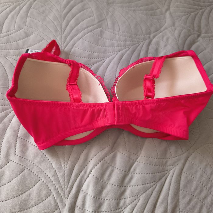 Wonderbra modelujący koronkowy stanik biustonosz 70G Nowy