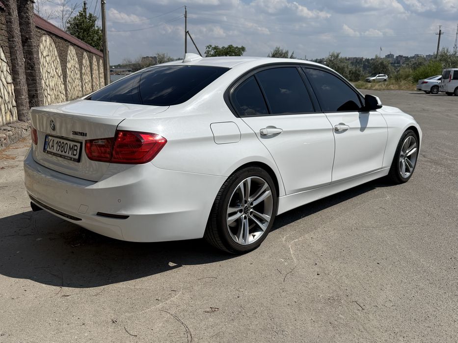 Продам ф30 328 2013 г