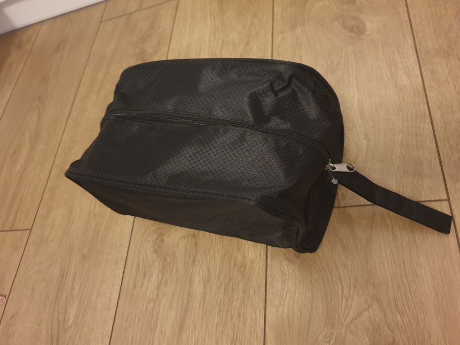 Kosmetyczka męska nowa
