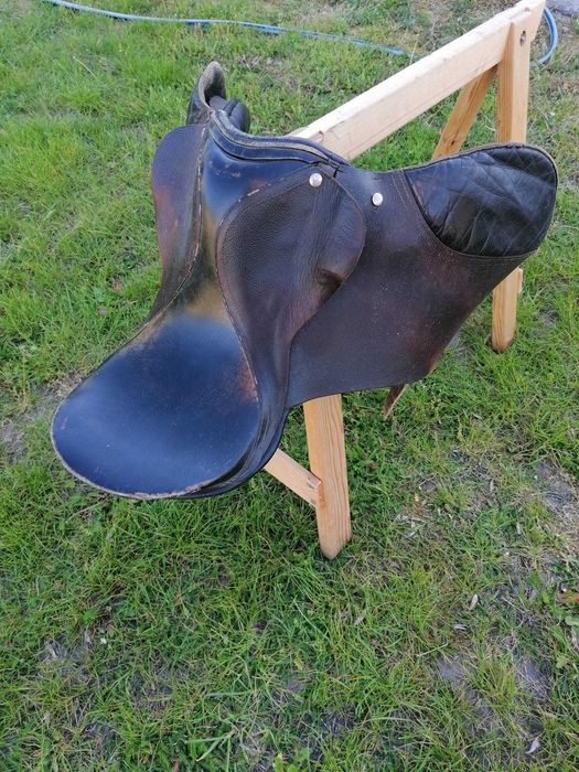 Używane siodło do renowacji