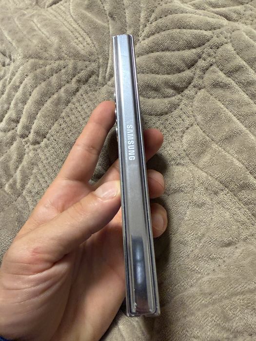 Samsung fold 5 12/512gb