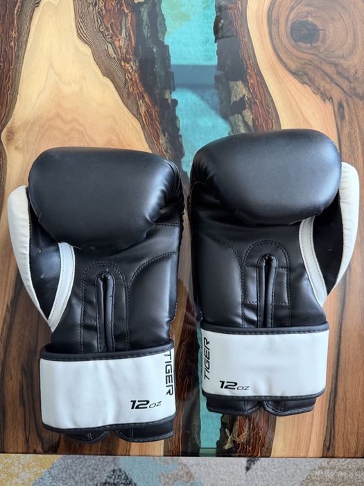Rękawice bokserskie Beltor Tiger