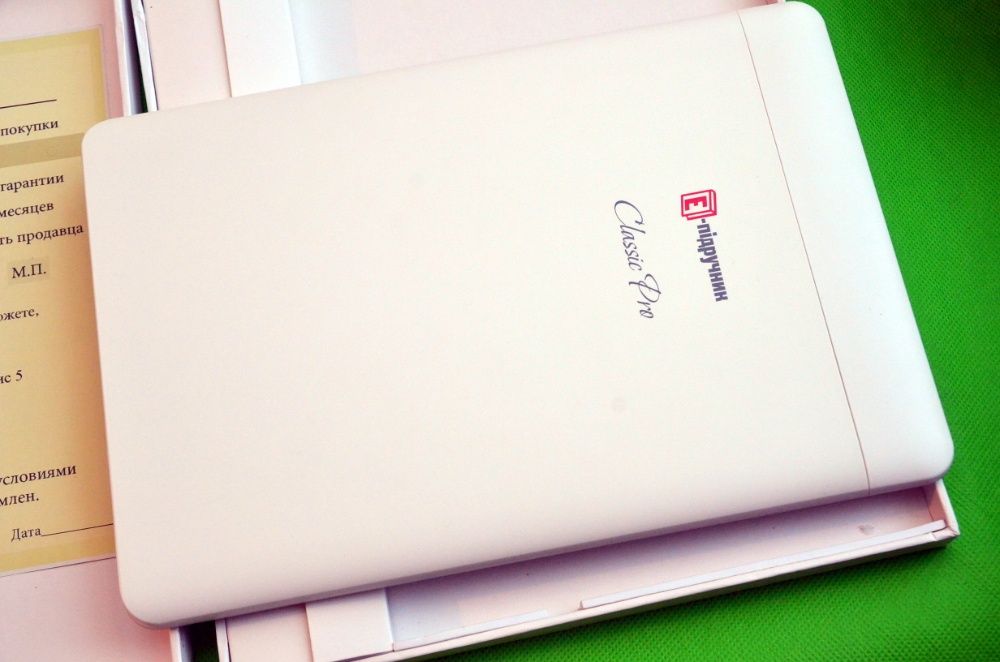 Электронная книга 9.7дюйма EvroMedia Школьнику Большой экран WiFi