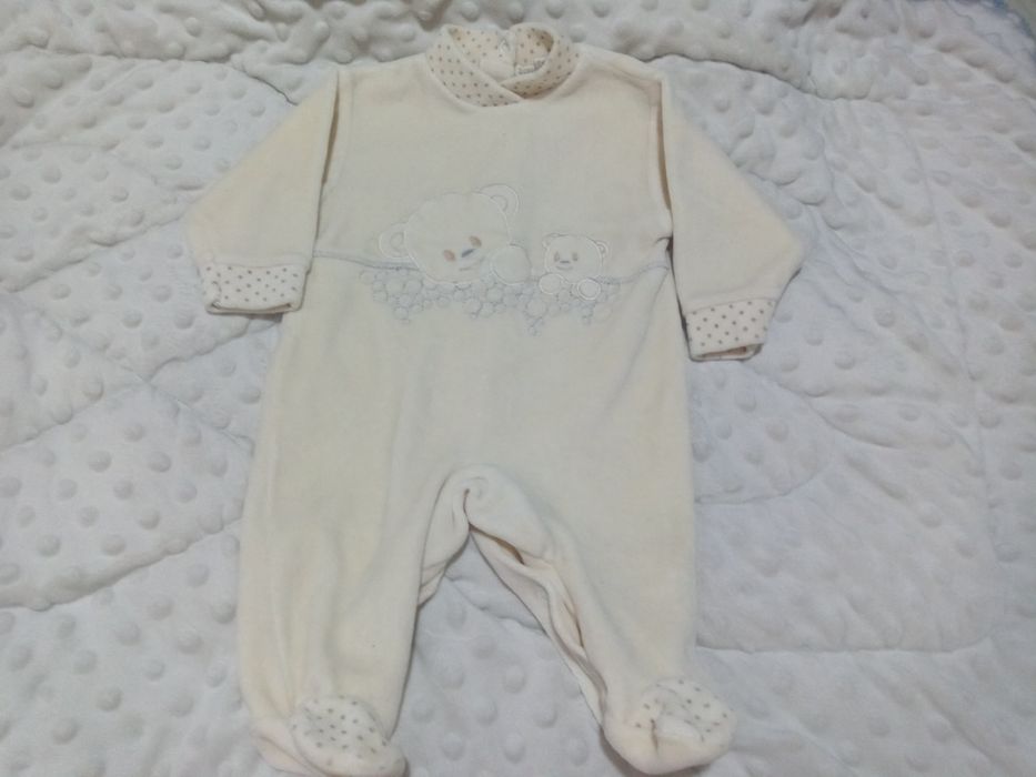 Conjuntos e fatinhos de bebe 0-3 meses