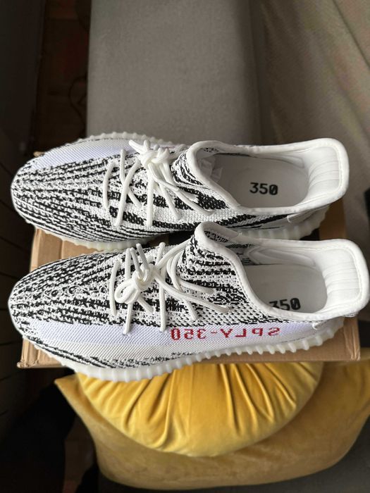 Yeezy Boost 350 V2