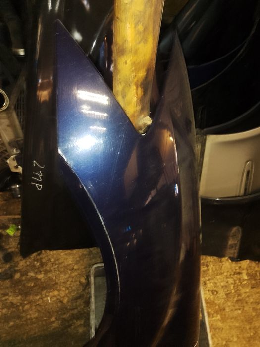 Błotniki lewy przód mercedes w221 S klasa
