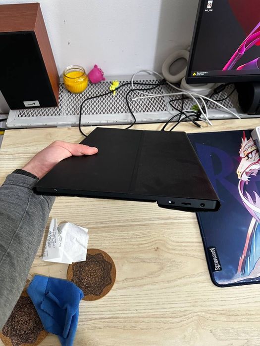 MSI Optix MAG162V 15,6" IPS FHD – stan idealny