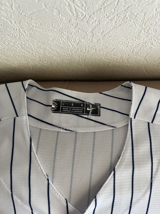 Продам бейсбольну джерсі Yankees #10, розмір L