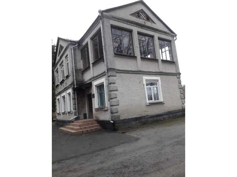 Мисливський будинок 218 м², на ділянці 0.5 га у лісі (Звягельський р-н). Готовий бізнес