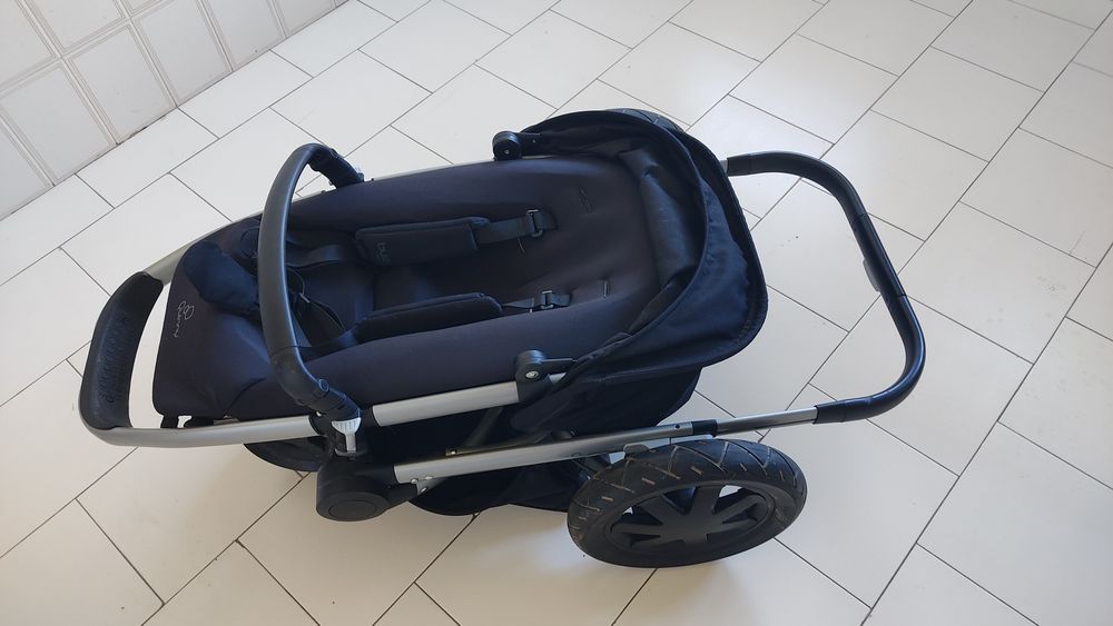Carrinho quinny buzz xtra 3 garantia vitalícia