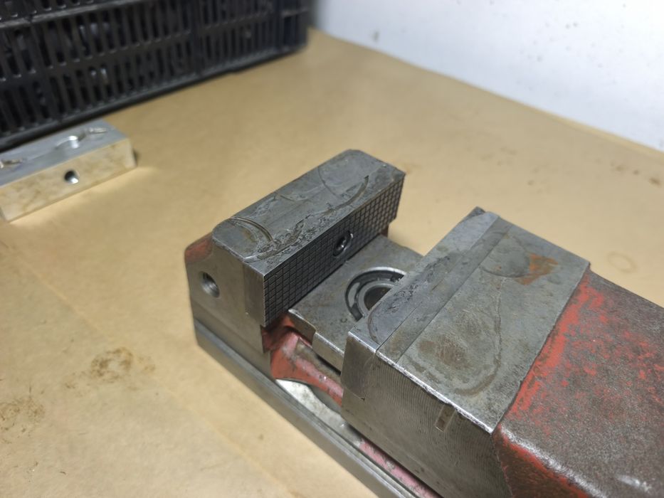 Лещата фрезерні , тиски станочні ALLMATIC HD 120