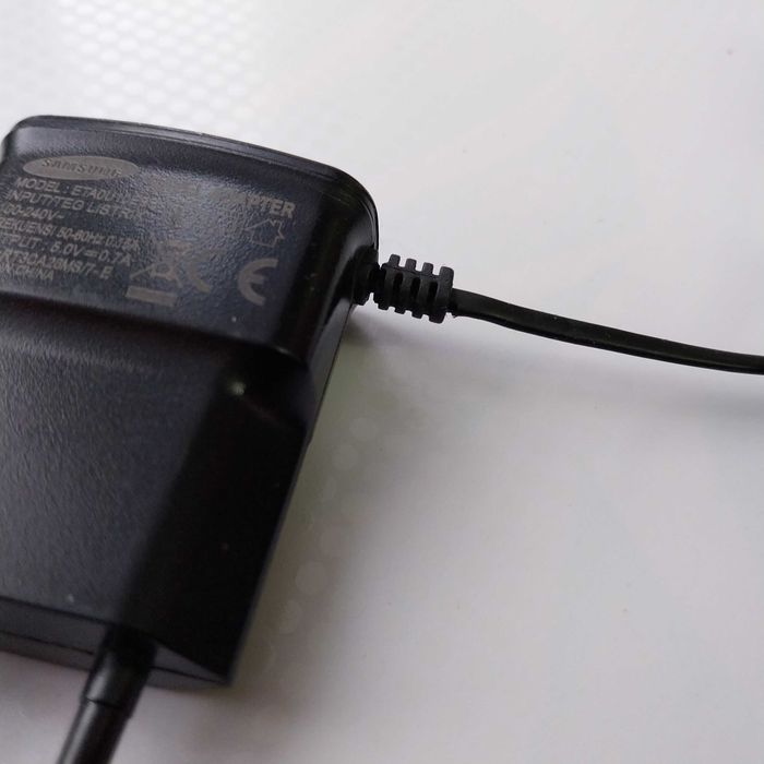 Samsung oryginalna ładowarka do telefonu z kablem microUSB