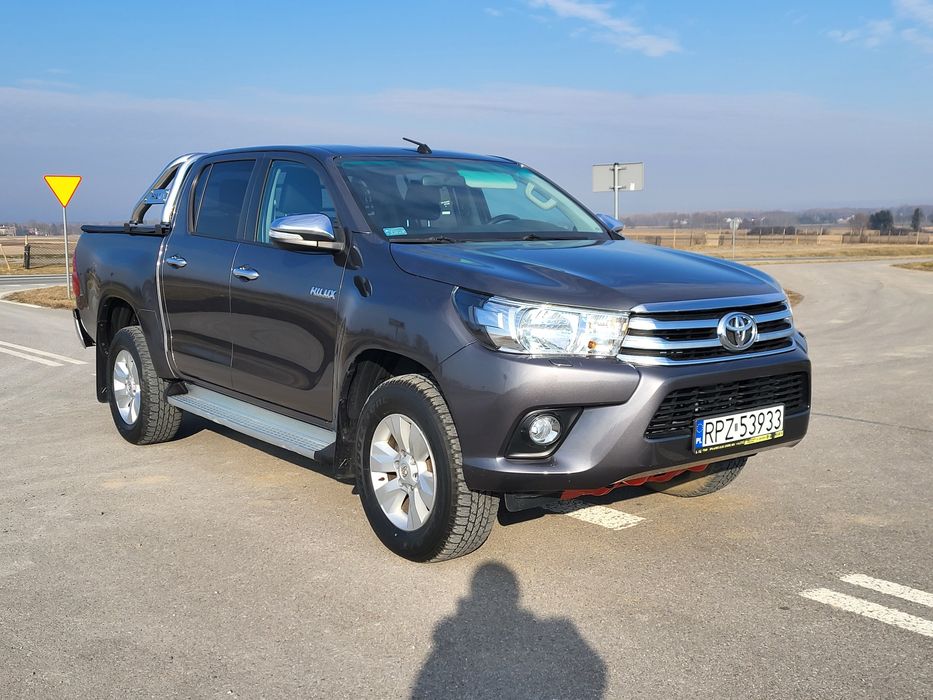 Toyota Hilux 2.4 diesel 4x4 reduktor zadbana