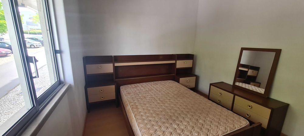 Arrendamento anual T1 no Feijó