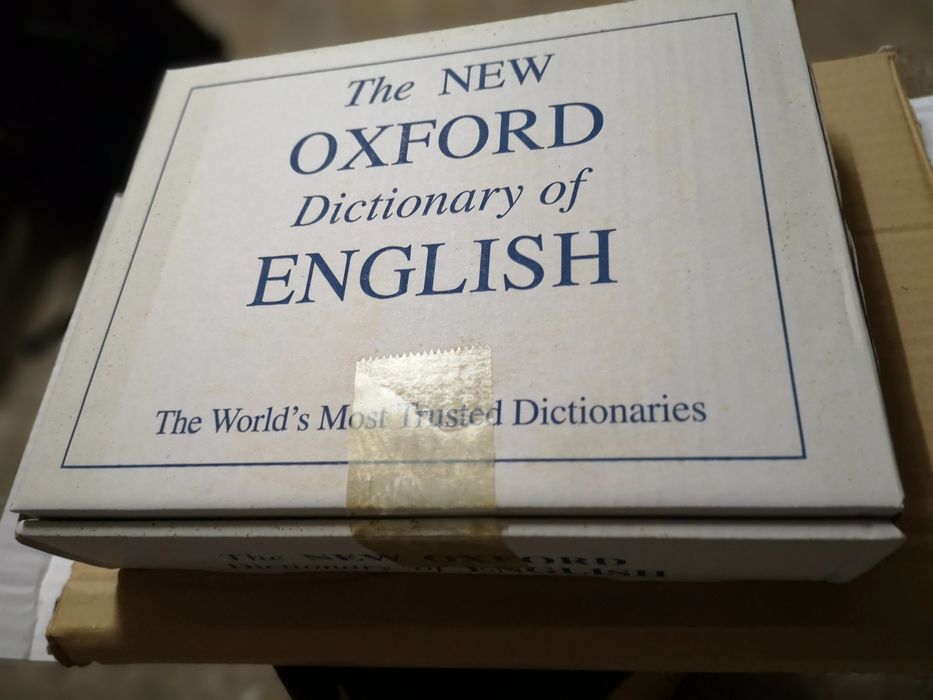 Dicionário - The new Oxford dictionary of English