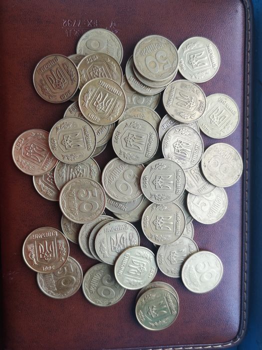 50 копійок 1992 року 3ААм 100 шт в хорошому стані.