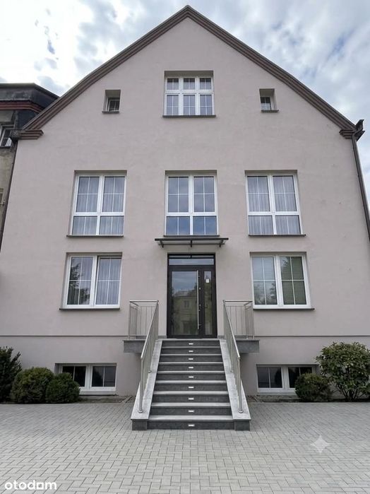Dla miłośników niebanalnych przestrzeni / parking/ogrzewanie podłogowe