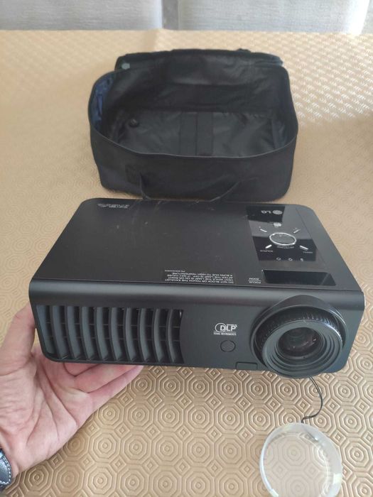 Projetor LG XGA portátil BX324-SD