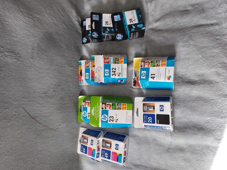 Tusze HP zestaw kolorowe po terminie ważności 9 sztuk