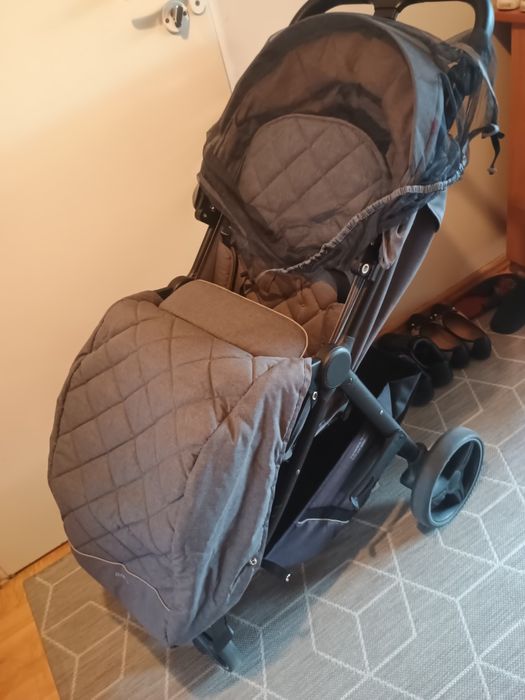 Wózek dla dziecka Carrello Bravo