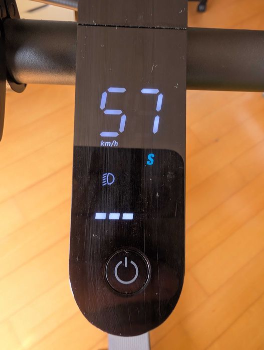 Trotinete Xiaomi Mi Electric Scooter Essential – 550 km – Excelente estado