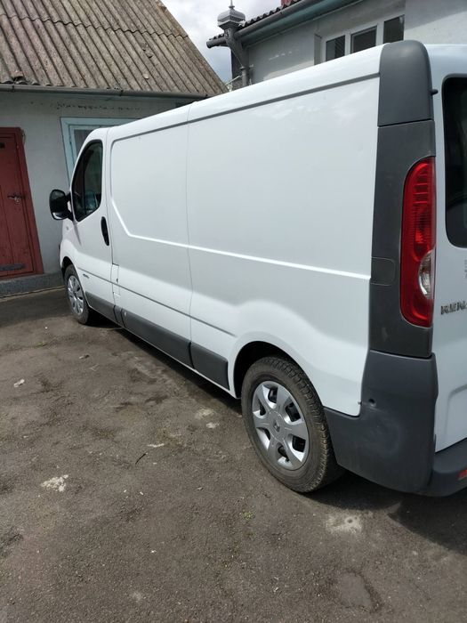Продам авто Renault Trafic.