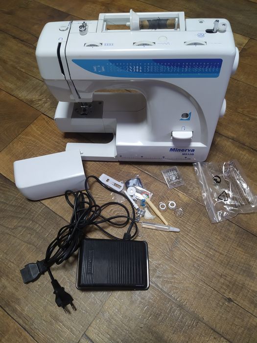 Швейная машина MINERVA M832B
