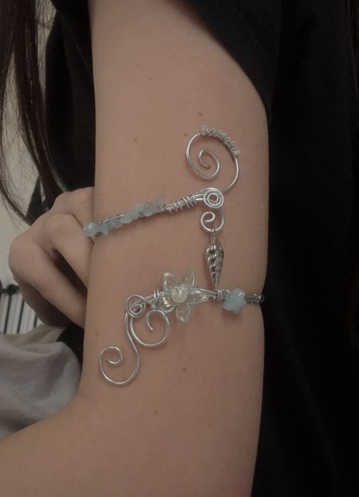 bransoletka na ramie