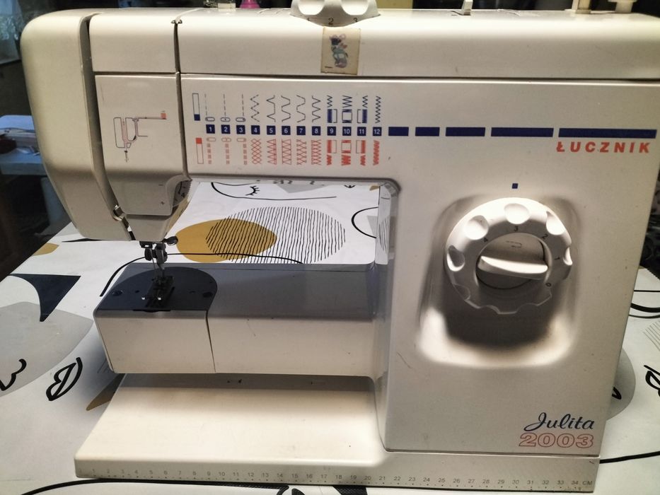 Maszyna do szycia Łucznik Julita 2003
