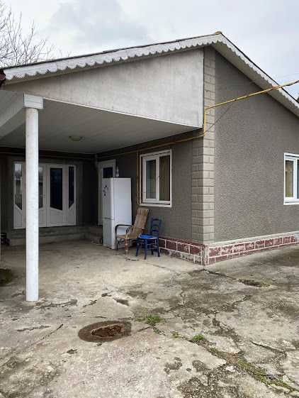 продається будинок с Керстенці (40 км від Чернівців)