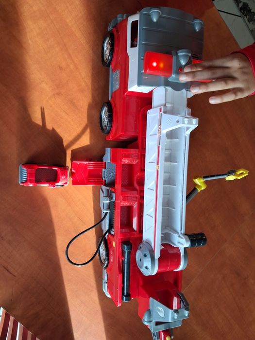 Camiao Patrulha Canina Ultimate Bombeiro Fire Truck Resgate Marshal