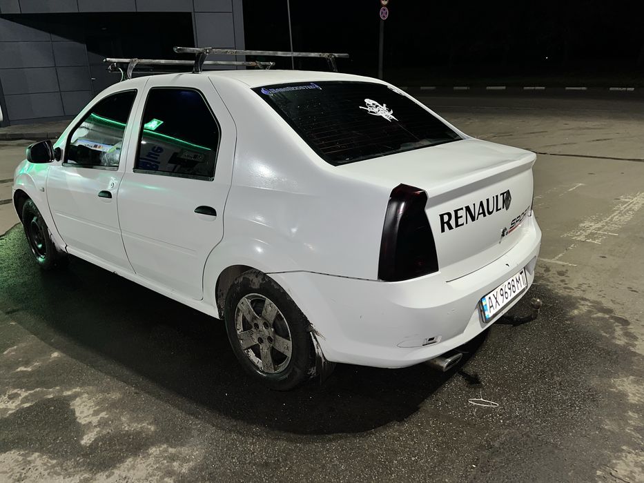 Логан 2011 год газ бензин