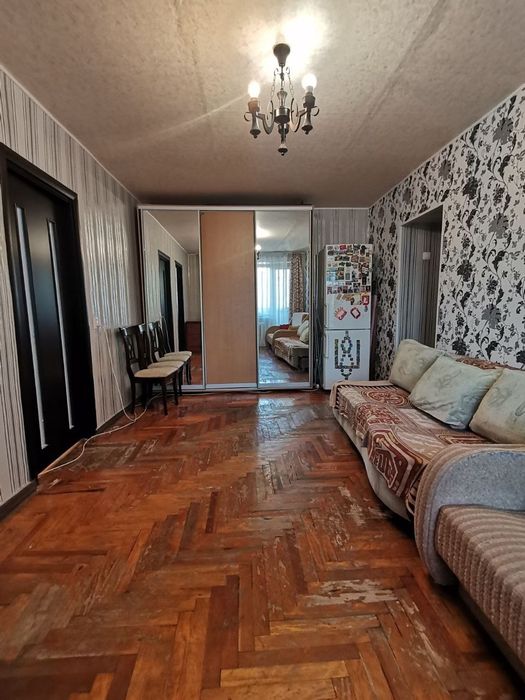 Продам 4х кімнатну квартиру, центр Хортицького району , Лахтинська