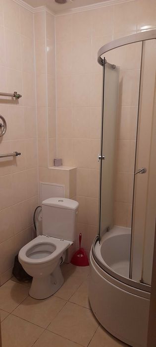 квартира студія подобово 550грн., погодинно 300 грн, звітні документи