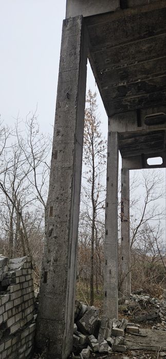 бетонные сваи и колонны