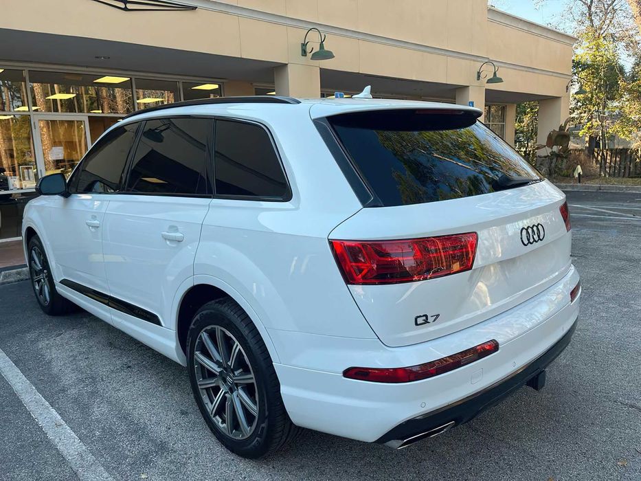 Audi Q7      2019