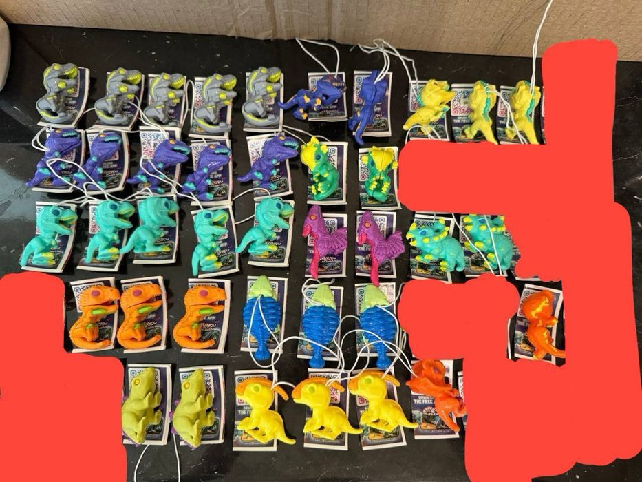 Динозавры из киндер джой