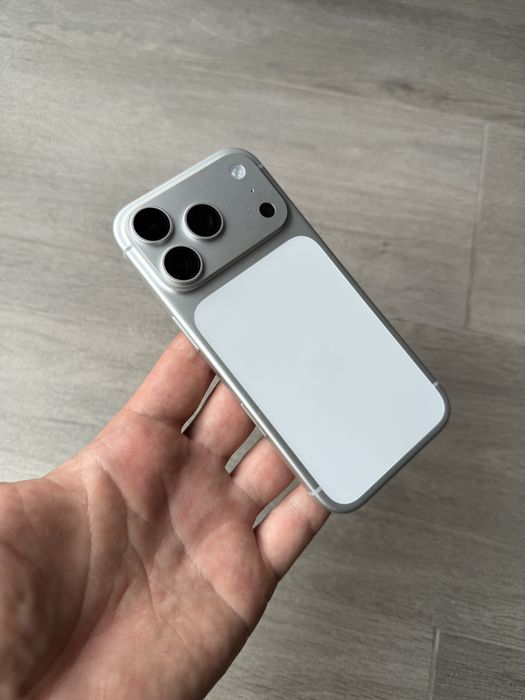 Apple iPhone 17 Pro 256gb Silver e-SIM