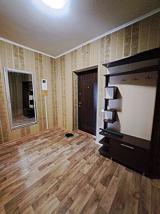 Оренда 1к вул.Зарічанська.