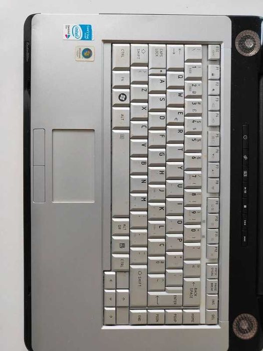 Toshiba Satellite A200-17Z | Para Peças ou Recuperação (Não Testado)