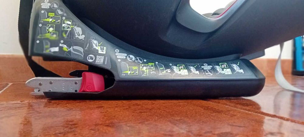 Cadeira Auto Britax Römer Advansafix IV