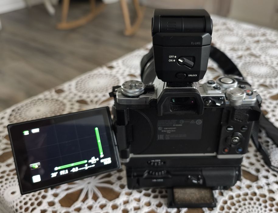 Olympus OM-D E-M5 Mark II