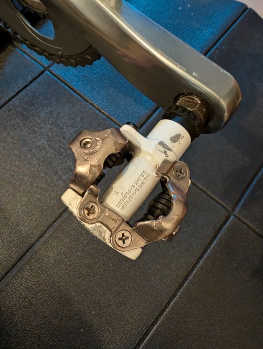 Pedais SHIMANO PD-M520